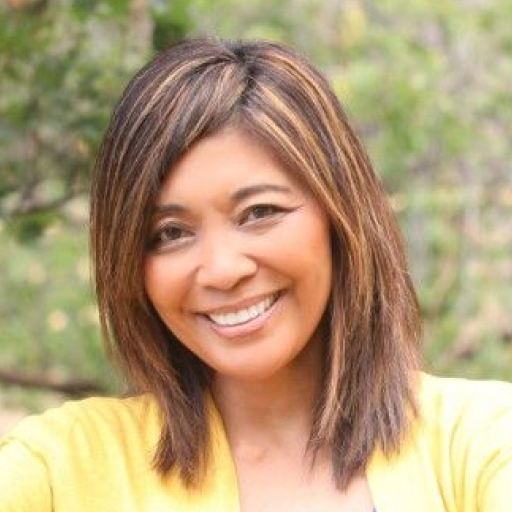 Olivia Eppe Headshot